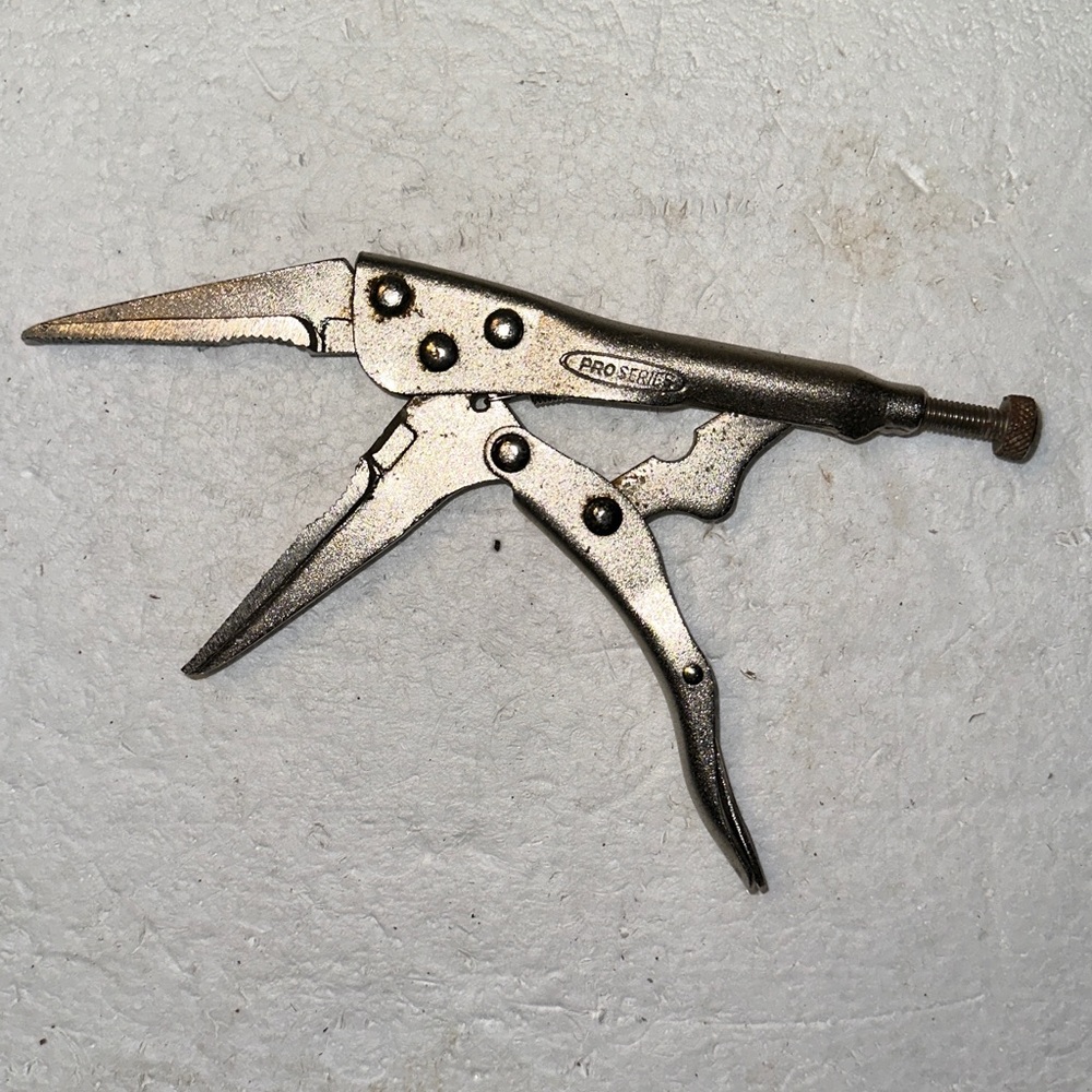 Pro Series Locking Pliers - Picture 8 of 9